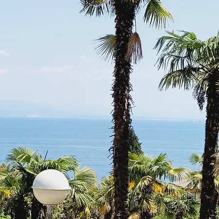 Anita In Esperia شقة